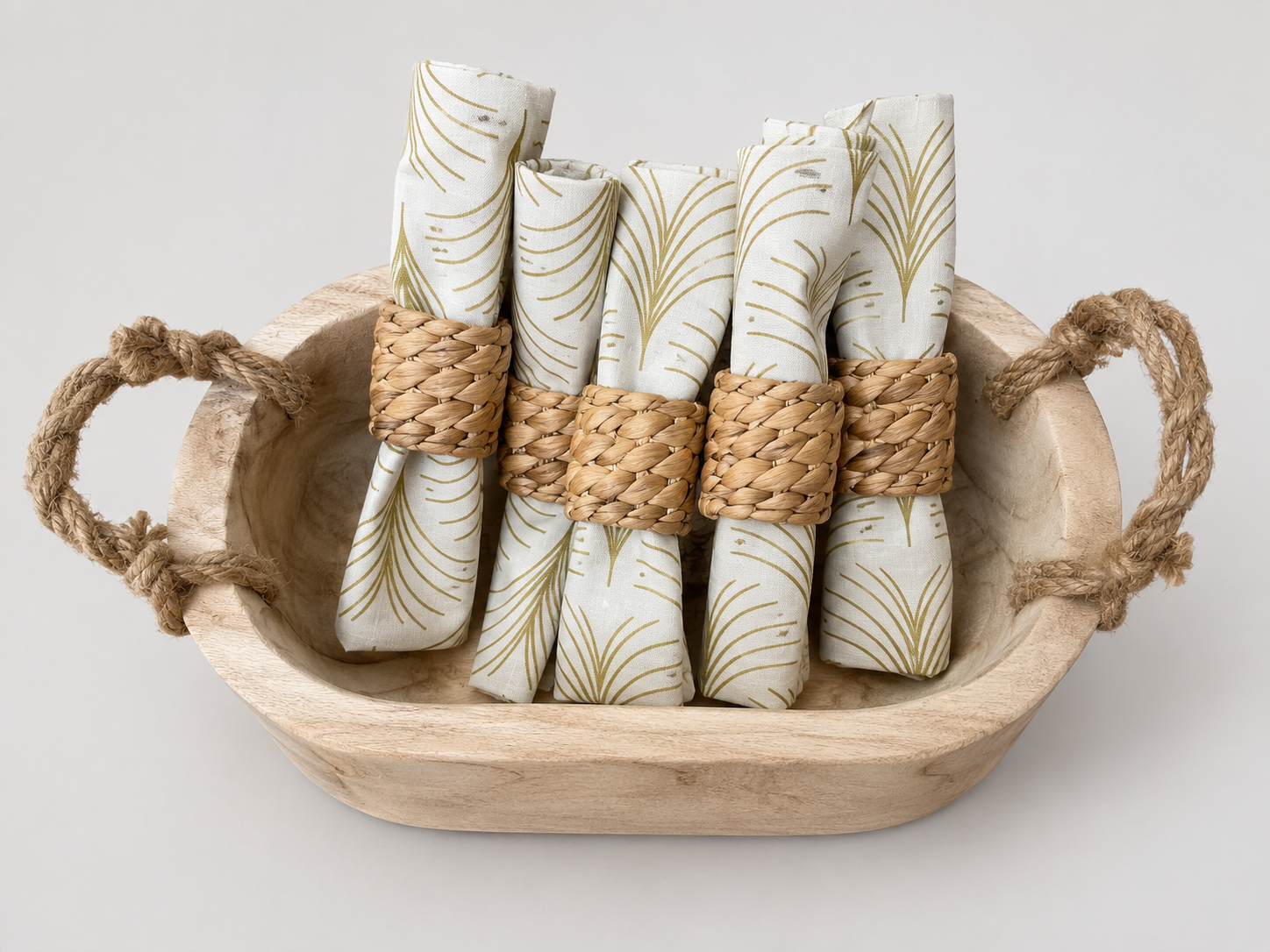 Set de Servilletas de Tela con Servilleteros de Fibra Natural y Bandeja Decorativa