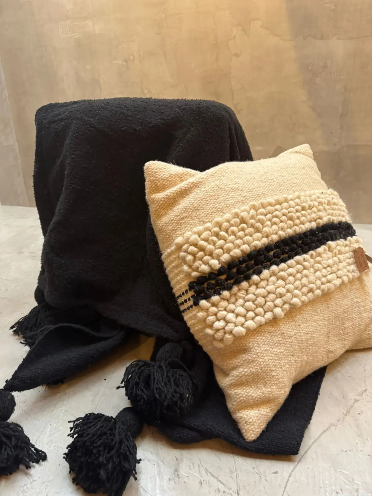 Set Frazada Isabel y Cojín Sofia